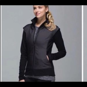 Lululemon Snug Sprinters Jacket Black & Gray